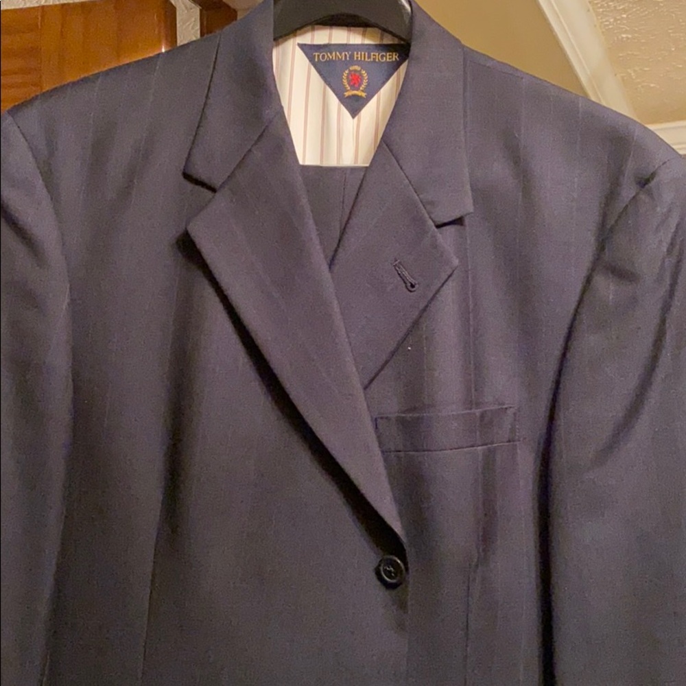 Tommy Hilfiger Suit